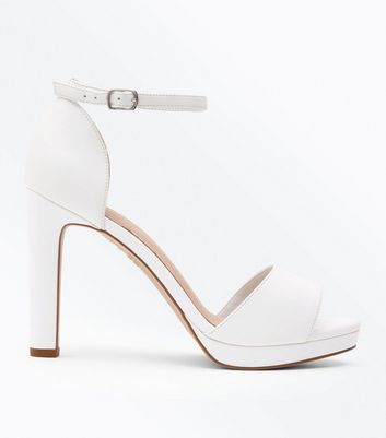 white peep toe block heels