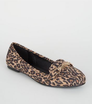 Leopard print flat 2025 shoes new look