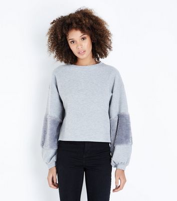 Womens fur 2025 sleeve jumper