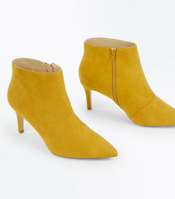 mustard boots