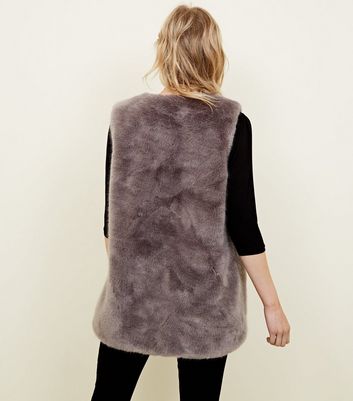 Grey faux fur gilet hotsell new look