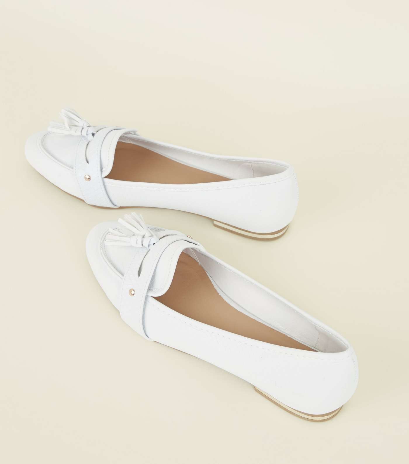 White Faux Snake Pointed Tassel Penny Loafers Image 4