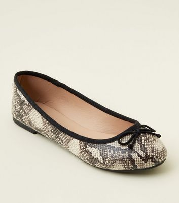 snakeskin ballet pumps