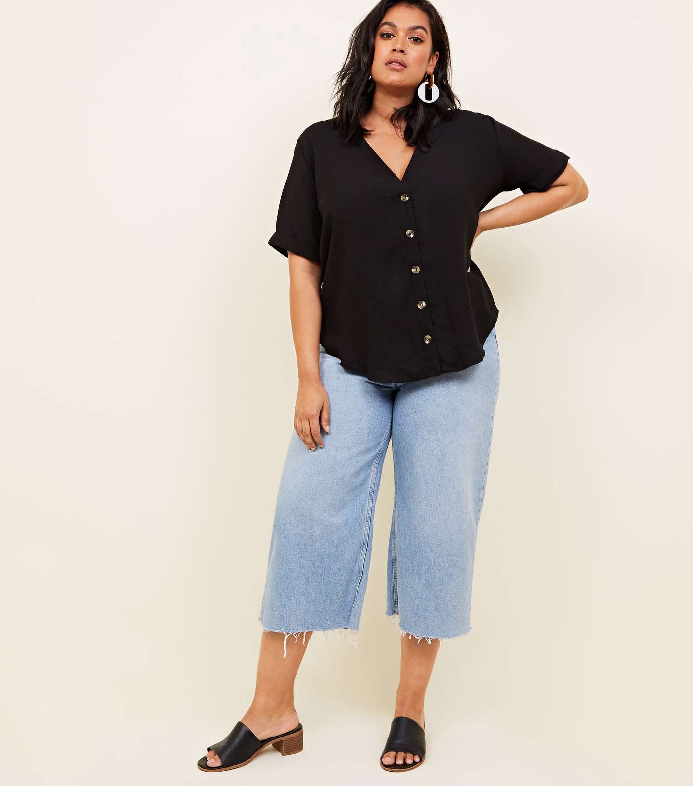 Curves Black Button Front Boxy Shirt Image 2