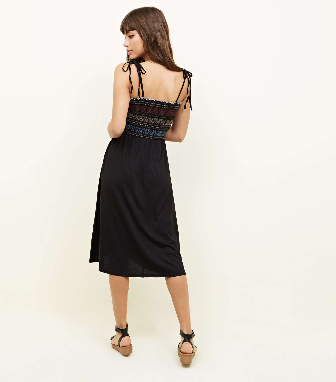 Black Contrast Stitch Shirred Midi Dress Image 2