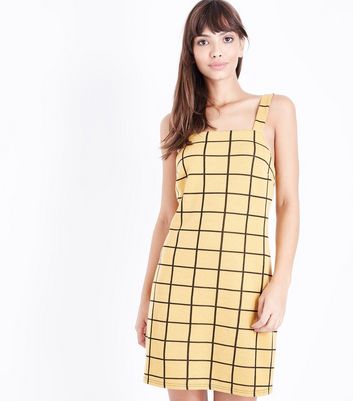 new look yellow pinafore