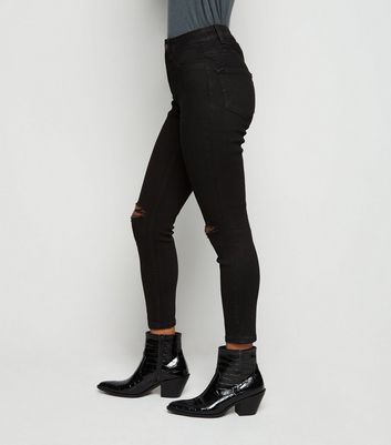 black short leg jeans