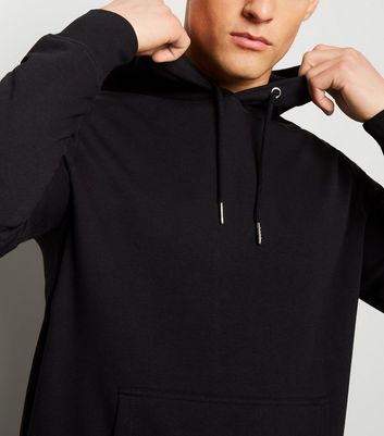 black hoodie without pocket