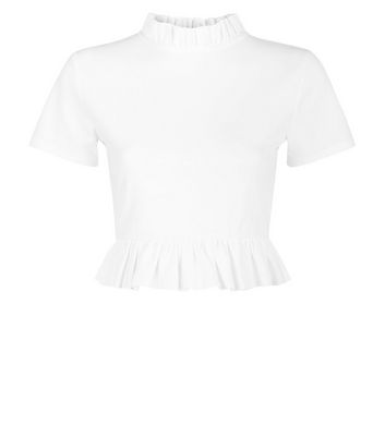 ruffle trim crop top