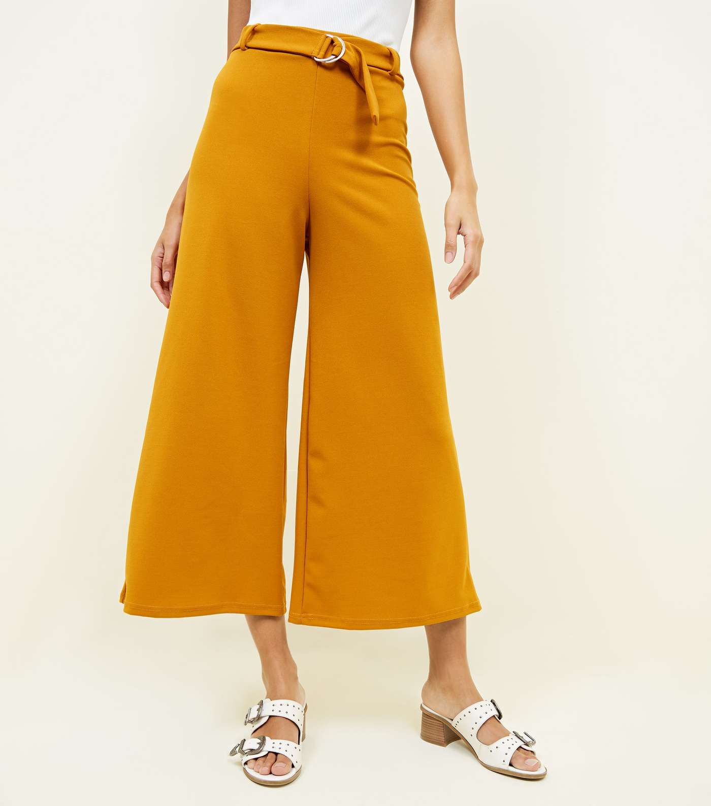 Yellow D-Ring Belt Cropped Trousers Image 2