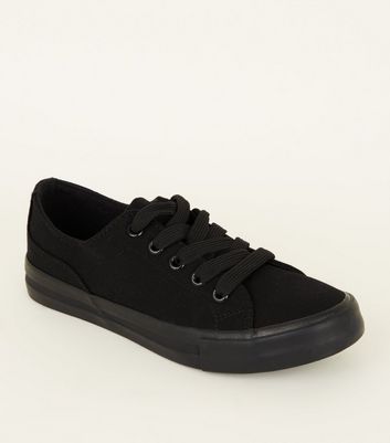 full black canvas shoes