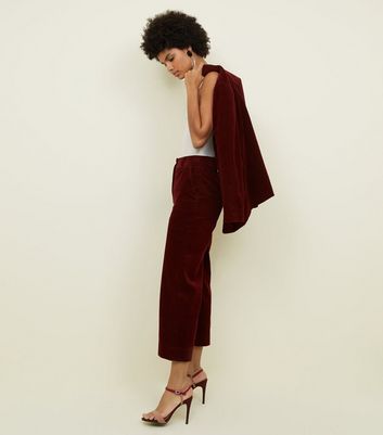 burgundy cropped trousers
