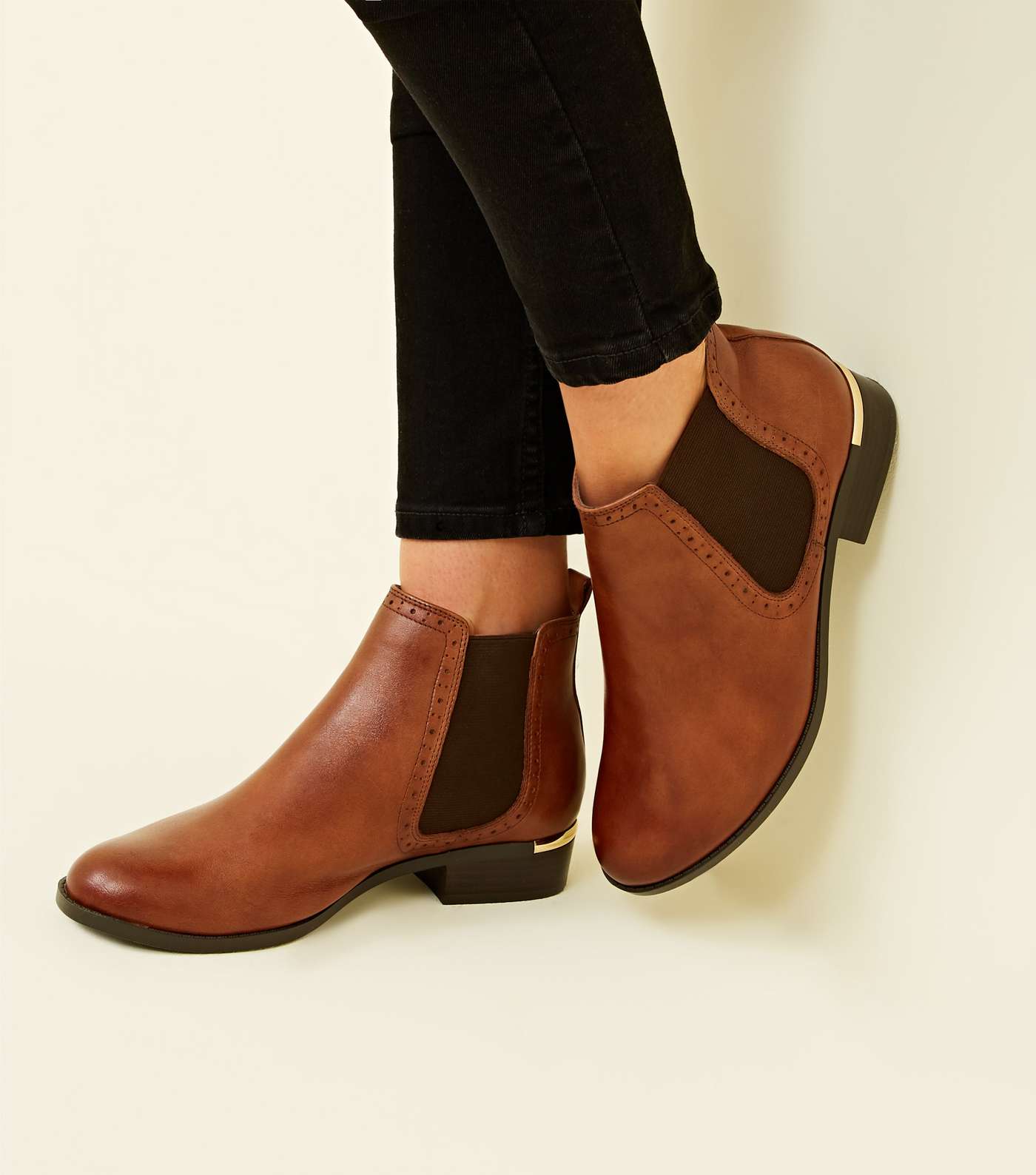 Tan Leather Metal Trim Brogue Chelsea Boots Image 2