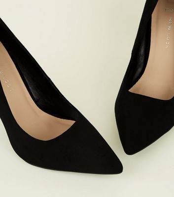 black pointed courts