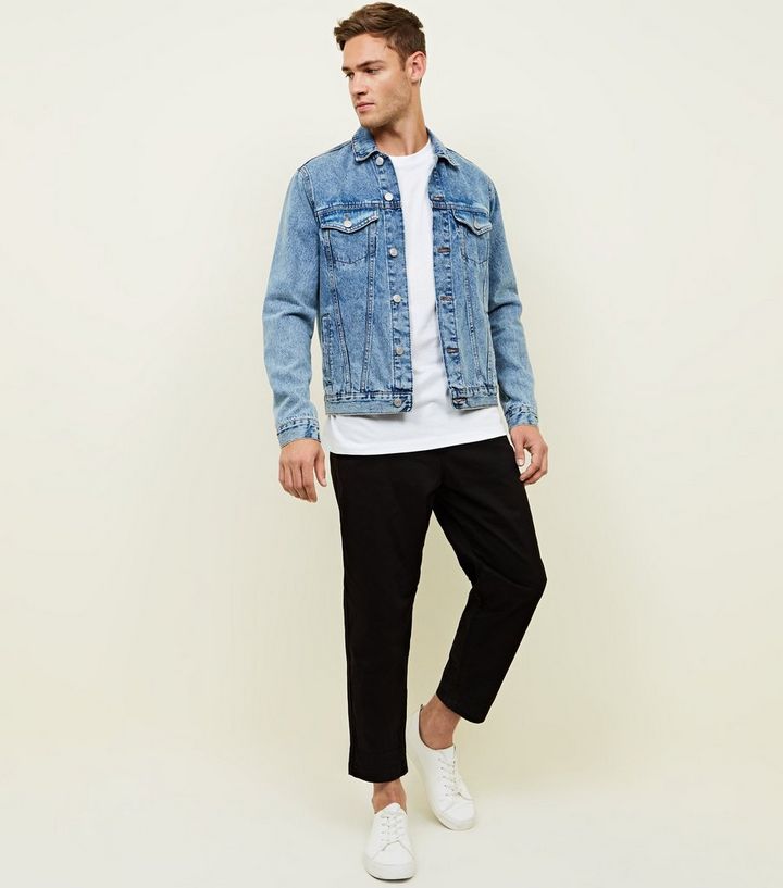 Schwarze Oben Weit Geschnittene Jeans Die Nach Unten Schmal Zulaufen New Look