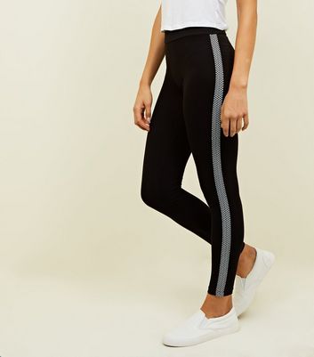 leggings with checkered stripe