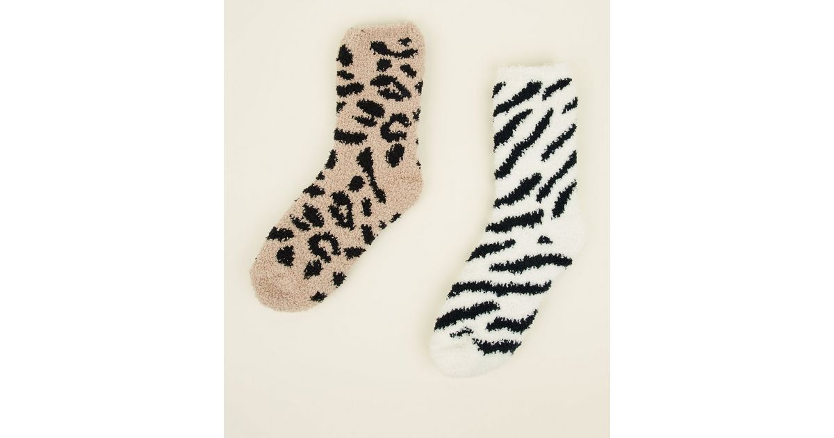 2 Pack Mink Leopard and Zebra Print Fluffy Socks | New Look