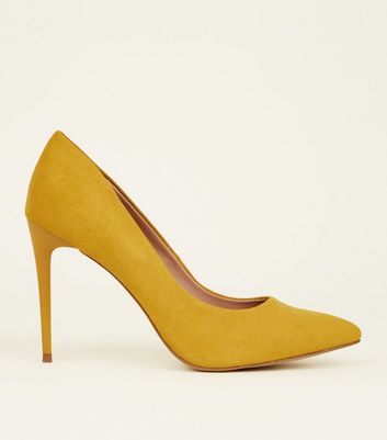Yellow Comfort Suedette Pointed Court 