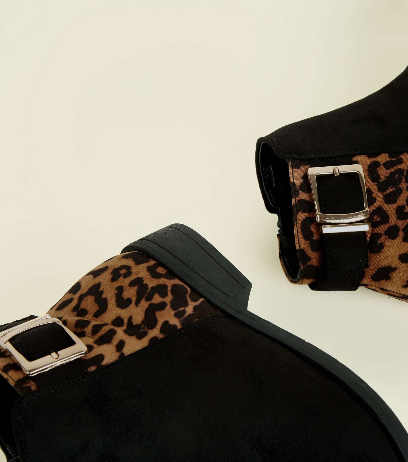 Girls Black Faux Leopard Print Buckle Boots Image 4