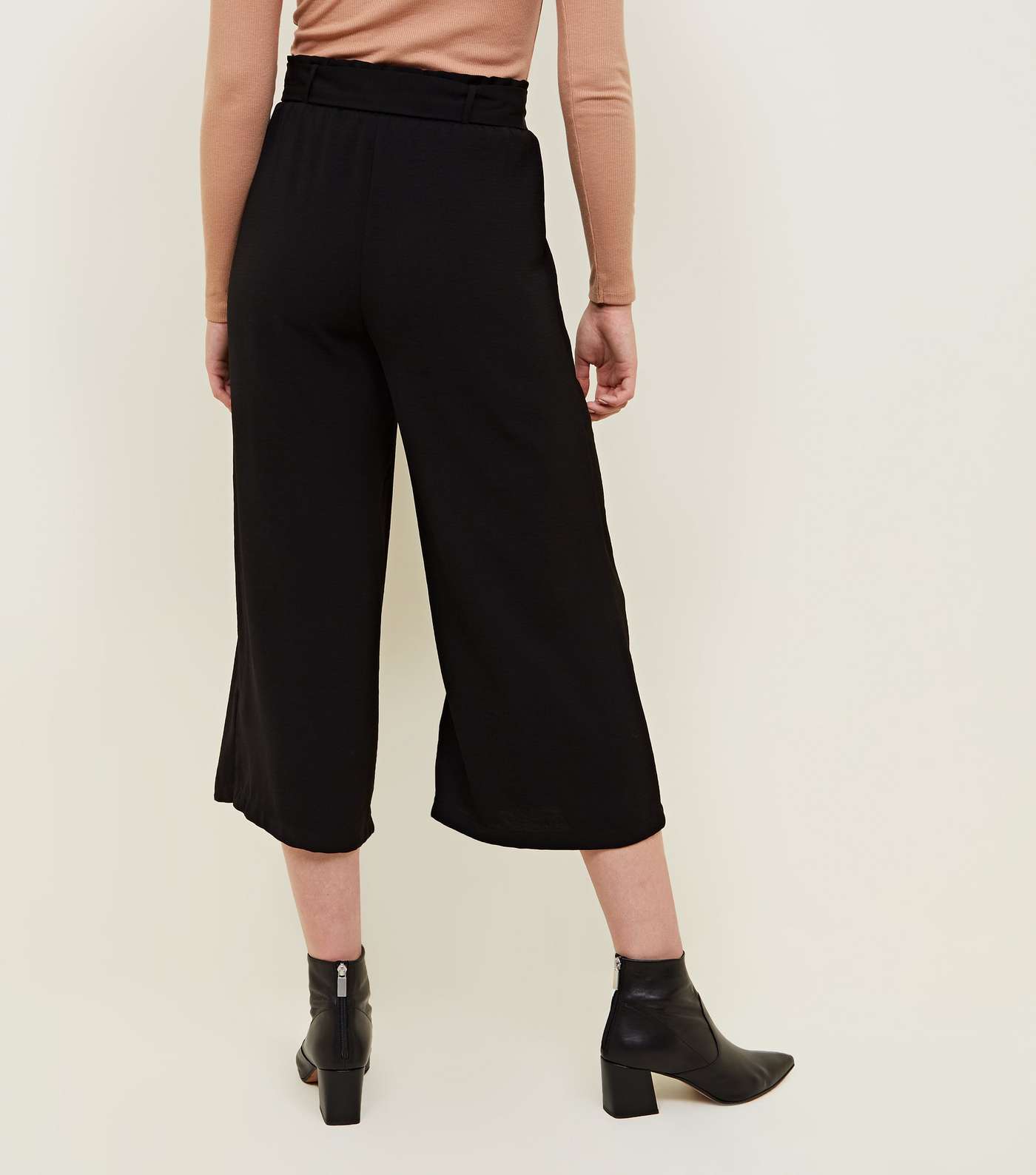 Black Cropped Waist Buckle Culottes  Image 3