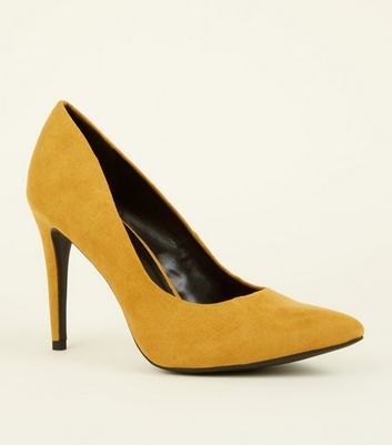 mustard court shoes