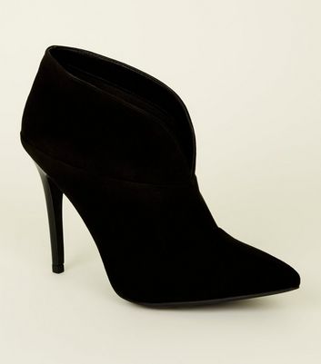 front cut suede boots