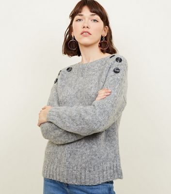 button shoulder jumper