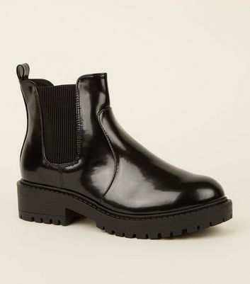 cleated sole chelsea boots