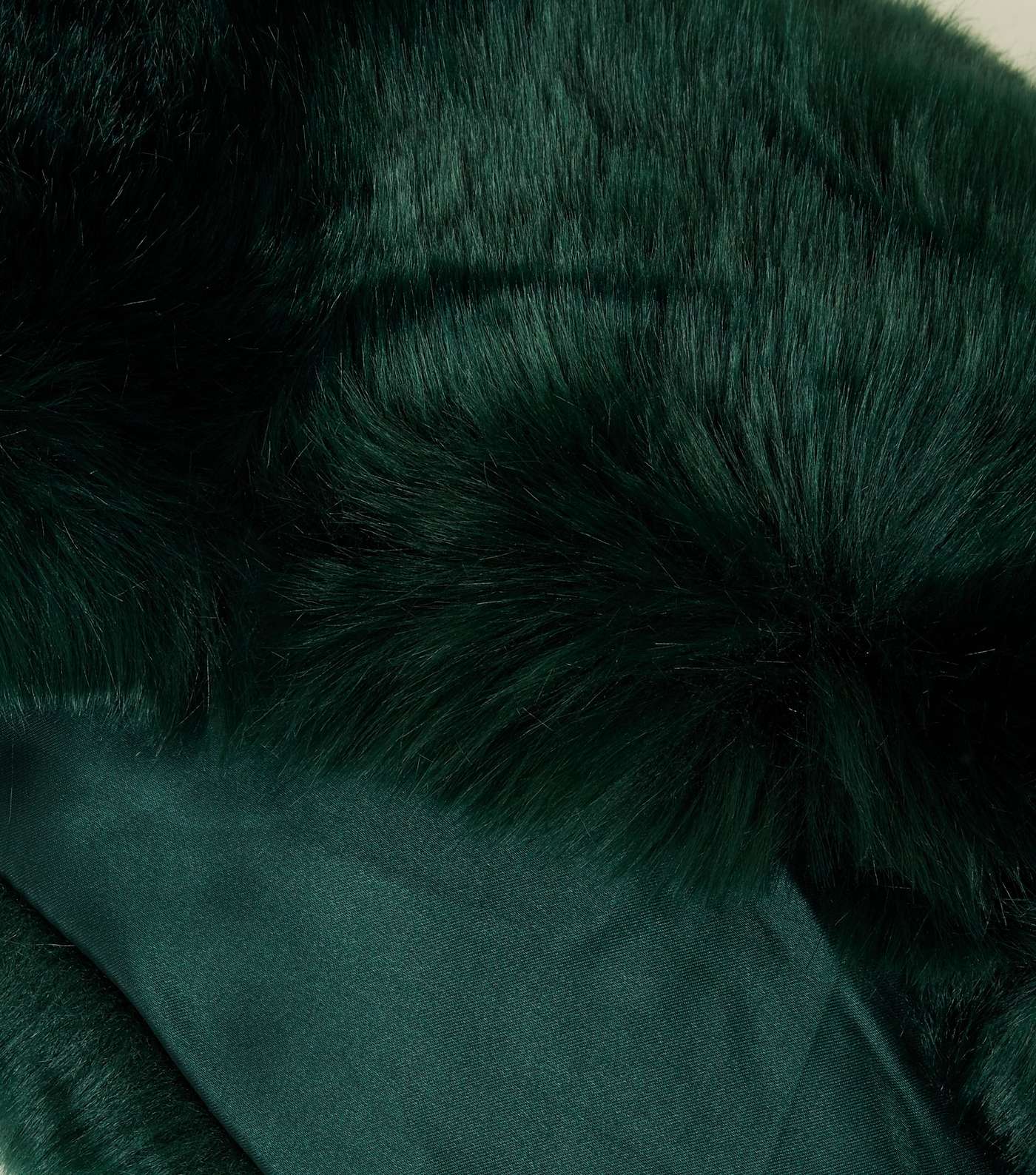 Dark Green Faux Fur Collar  Image 3