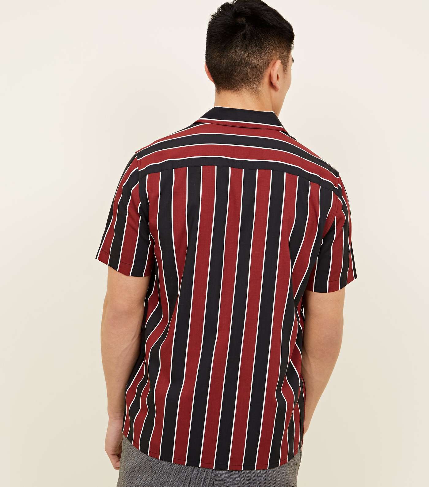 Red Stripe Revere Collar Short Sleeve Shirt Image 3
