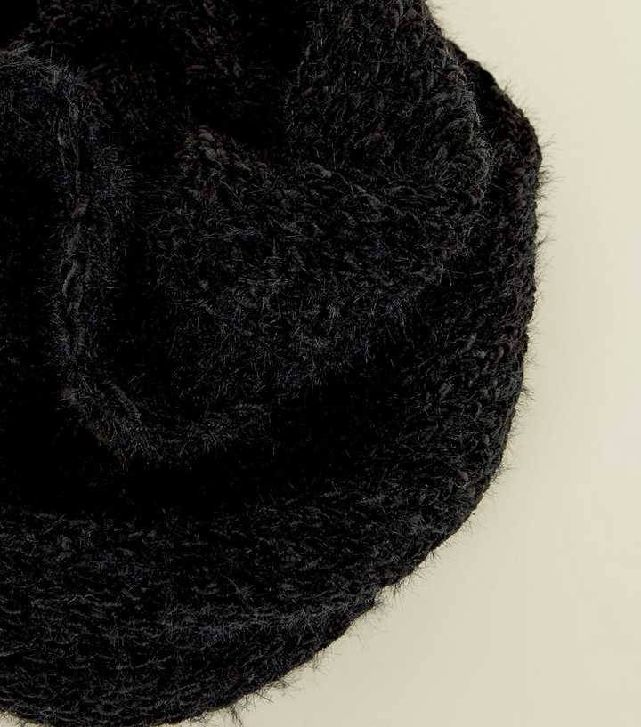 black fluffy snood