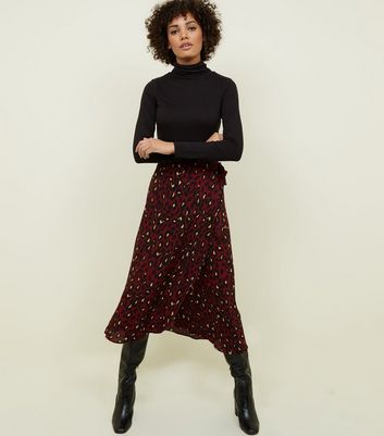 Burgundy Leopard Print Mid Wrap Skirt New Look