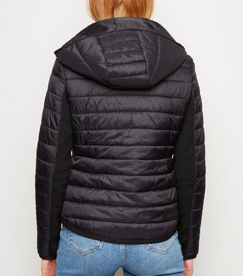 hooded lightweight puffer jacket