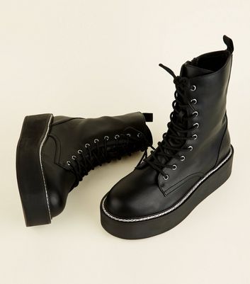 new look chunky flatform lace up flat boot in black