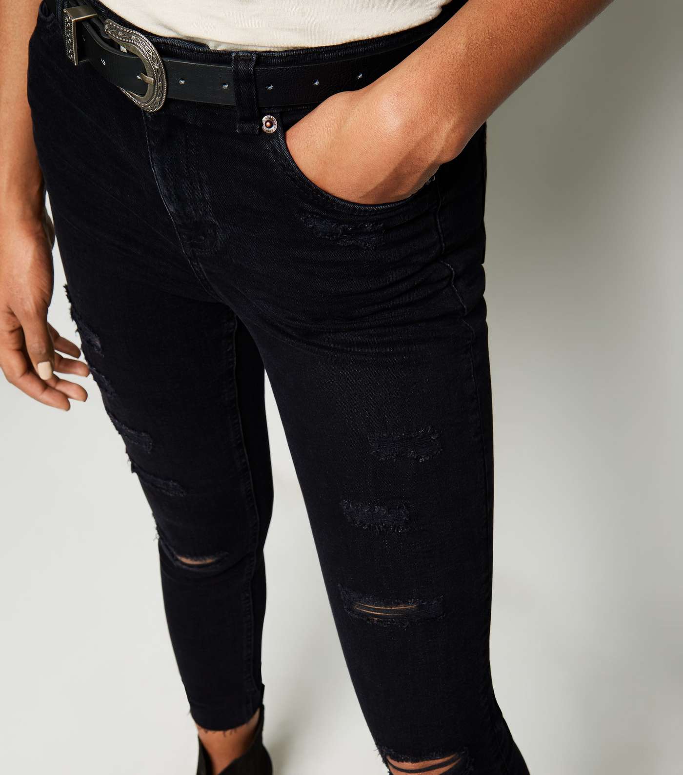 Black Raw Hem Ripped Skinny Jenna Jeans Image 5