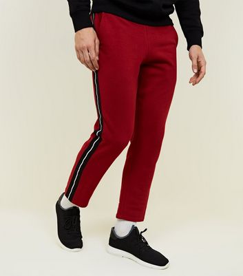 red joggers mens outfit