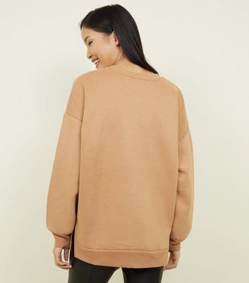 camel sweatshirt