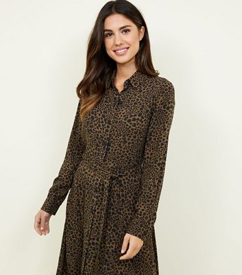 green print shirt dress