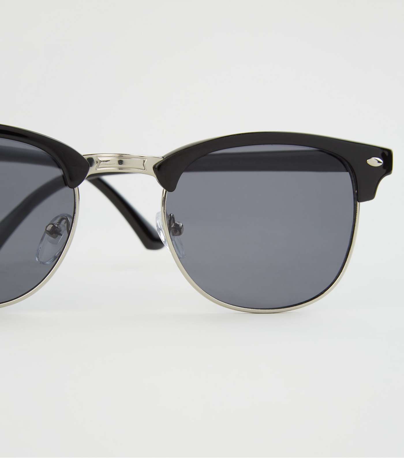 Black Square Frame Sunglasses  Image 4