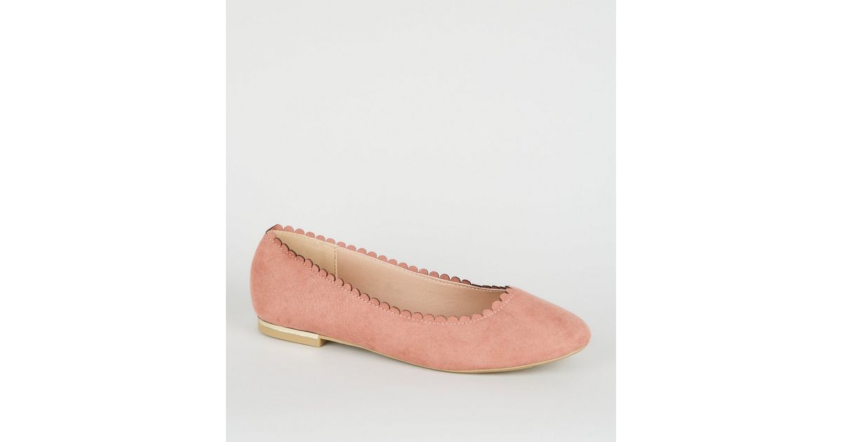 Wide Fit Pink Scallop Edge Ballet Pumps New Look