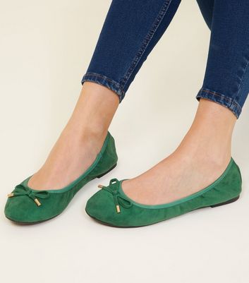 dark green wide fit shoes