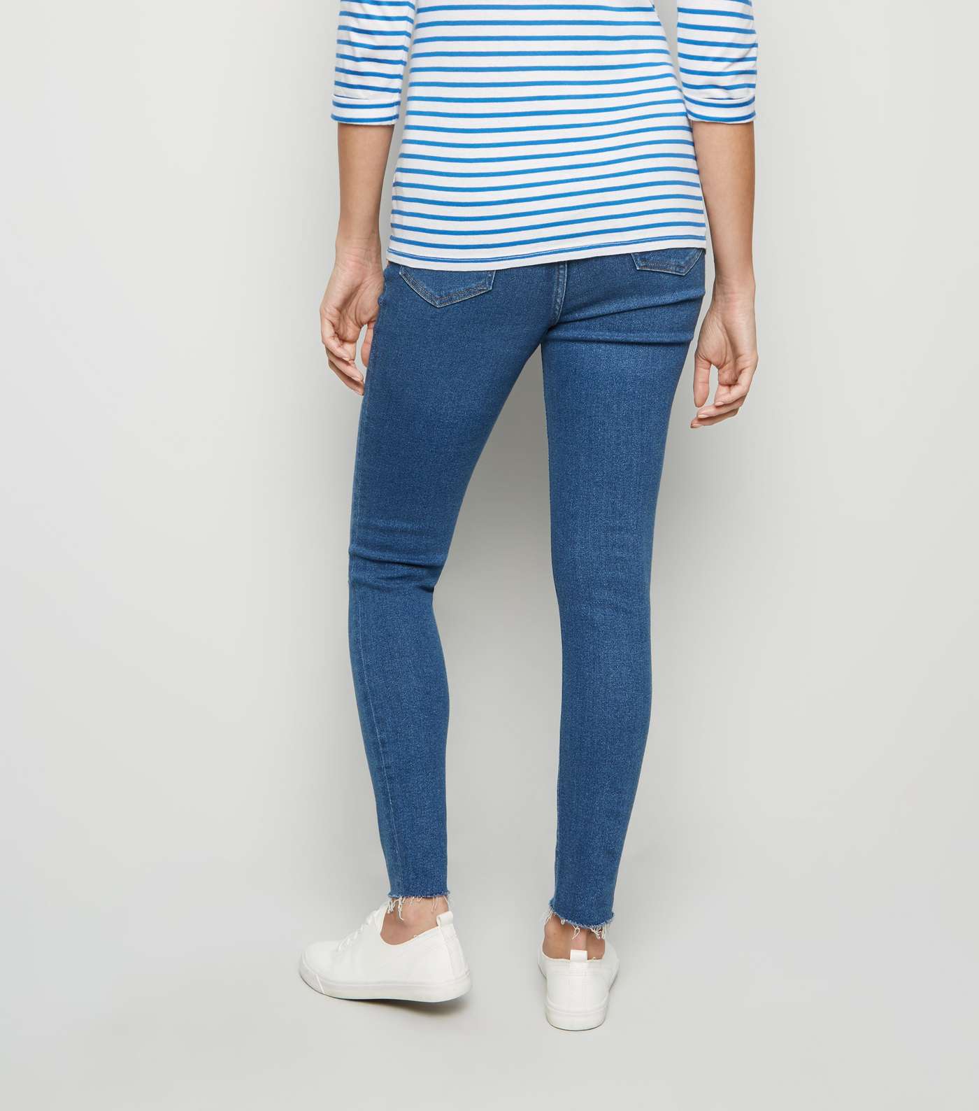 Maternity Blue Ripped Knee Under Bump Skinny Jeans Image 3