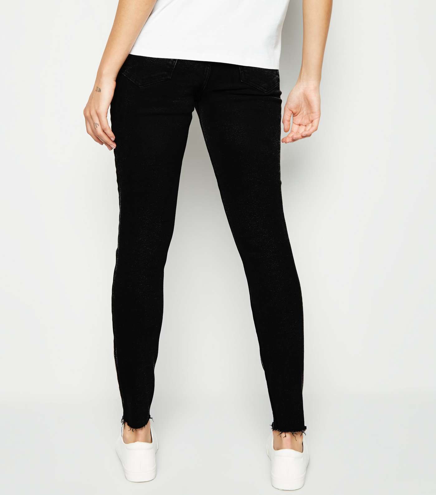 Maternity Black Ripped Knee Over Bump Skinny Jeans Image 3