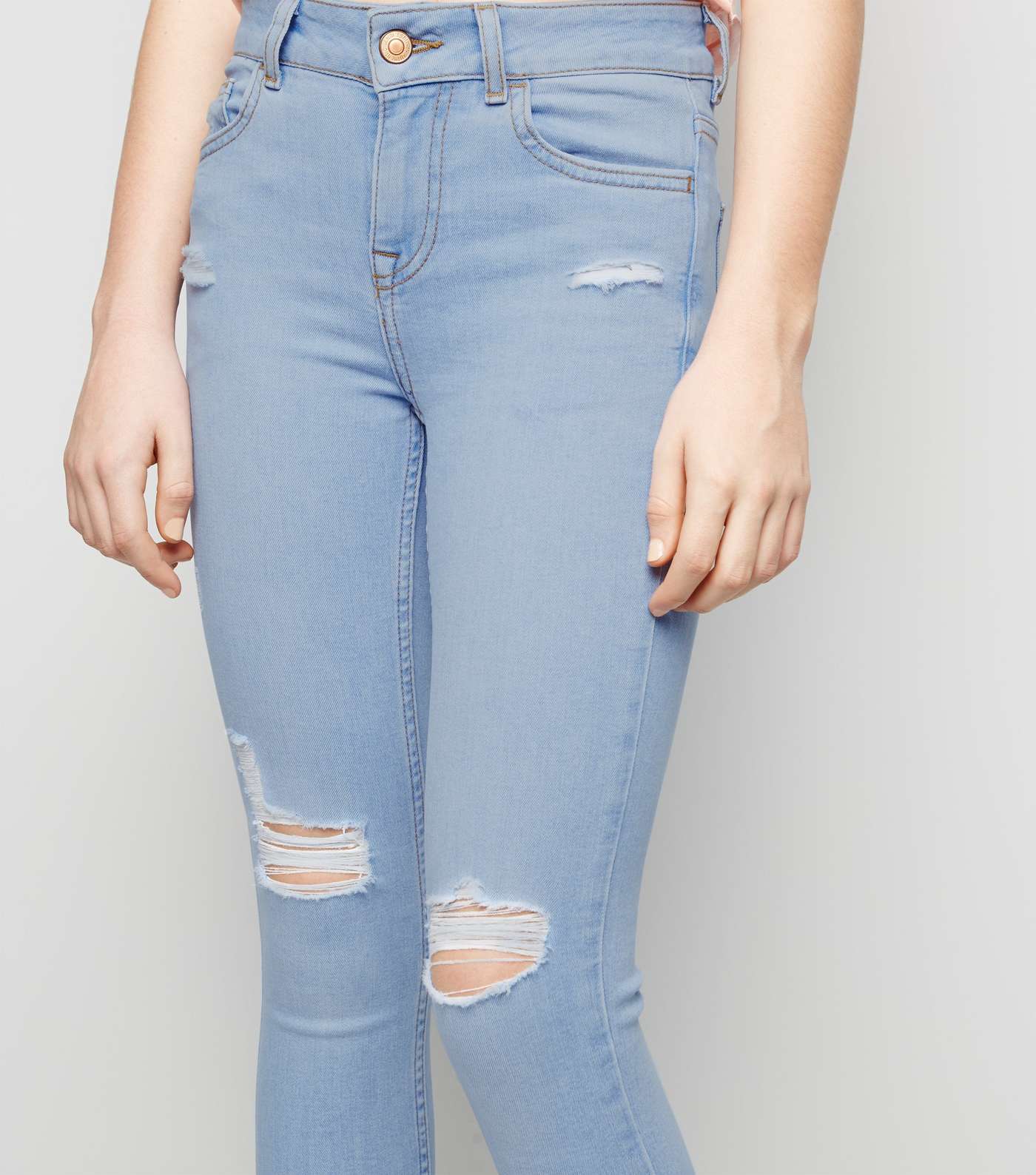 Girls Blue Bleach Wash Ripped Skinny Jeans Image 5