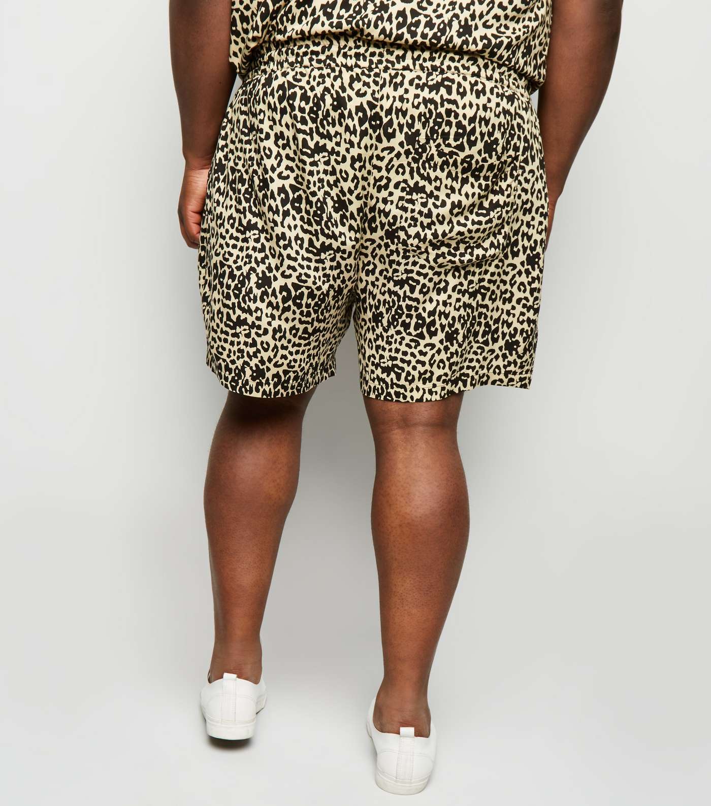 Plus Size Off White Leopard Print Shorts Image 3