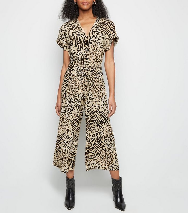 Brauner Jumpsuit Mit Verkurzter Lange Und Variierendem Animal Print New Look