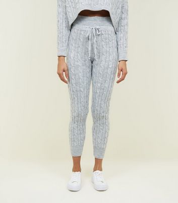 Pale Grey Cable Knit Leggings 
