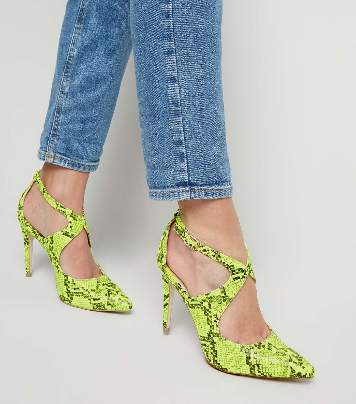 Yellow Neon Faux Snake Courts Image 2