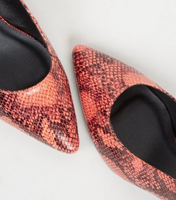 Orange best sale snakeskin shoes