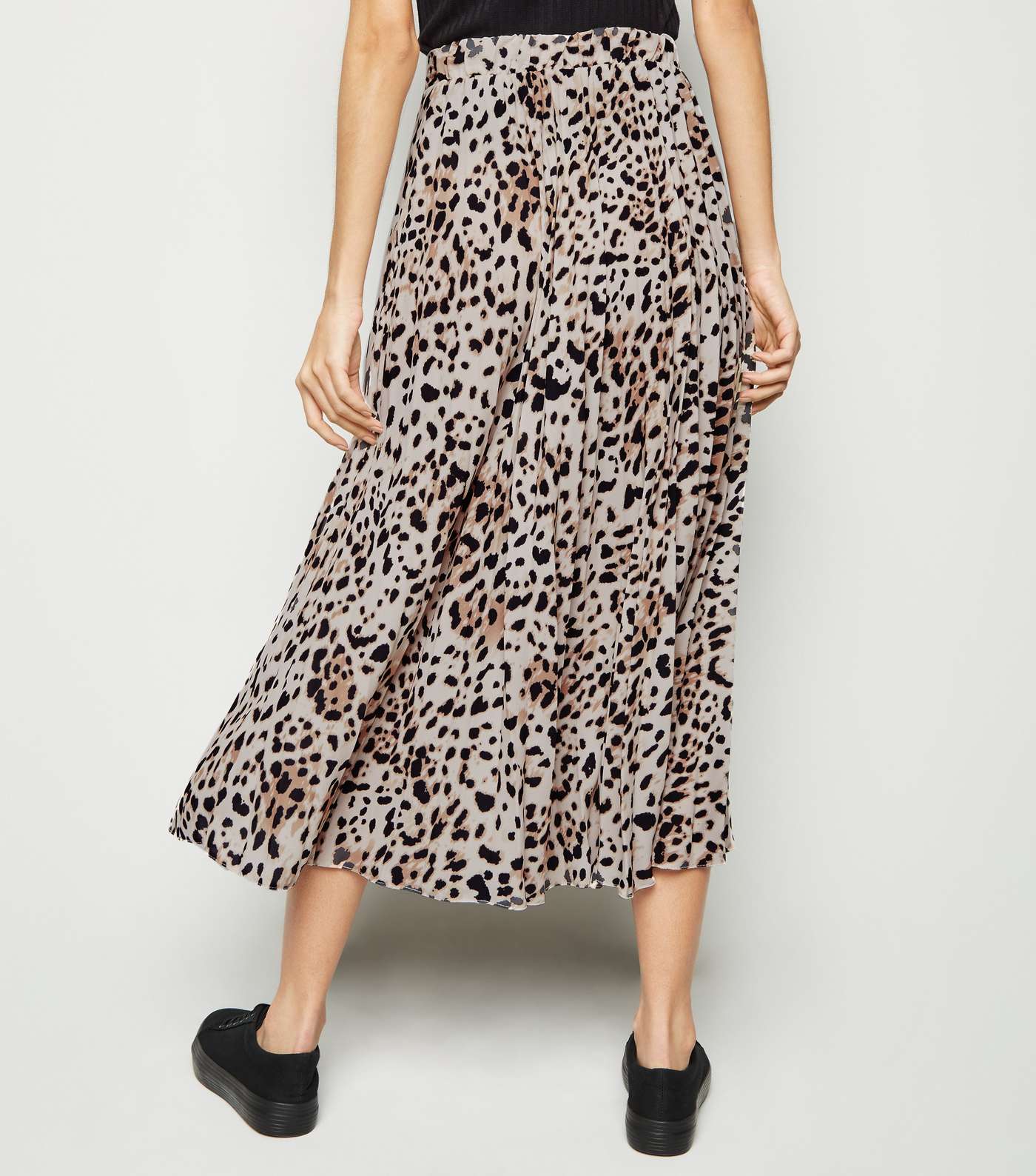 Brown Leopard Print Pleated Midi Skirt Image 3